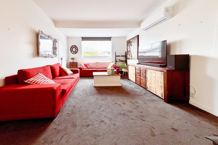 Photo of property in 2/117 Foremans Road, Islington, Christchurch, 8042