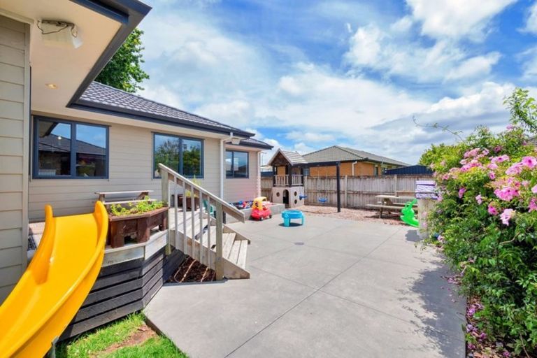 Photo of property in 38 Raabia Close, Parakai, 0830