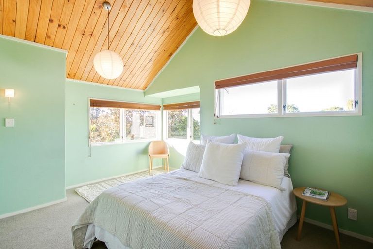 Photo of property in 3 Moana Place, Taradale, Napier, 4112