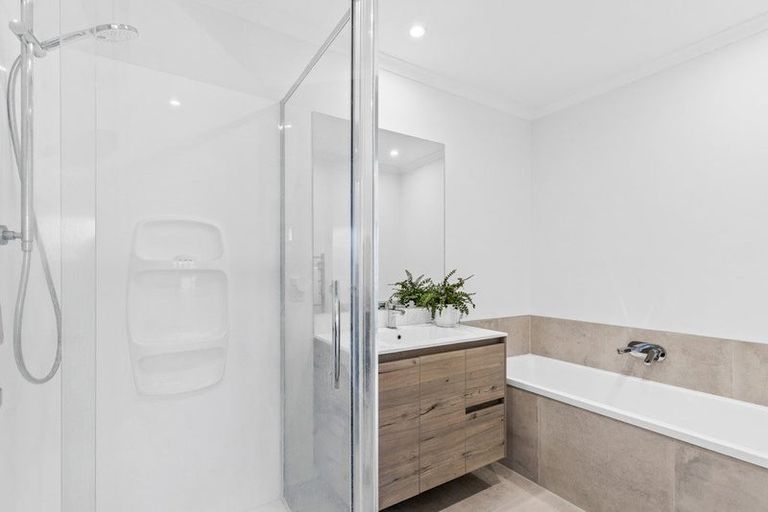 Photo of property in 13 Pukewhero Rise, Westgate, Auckland, 0614