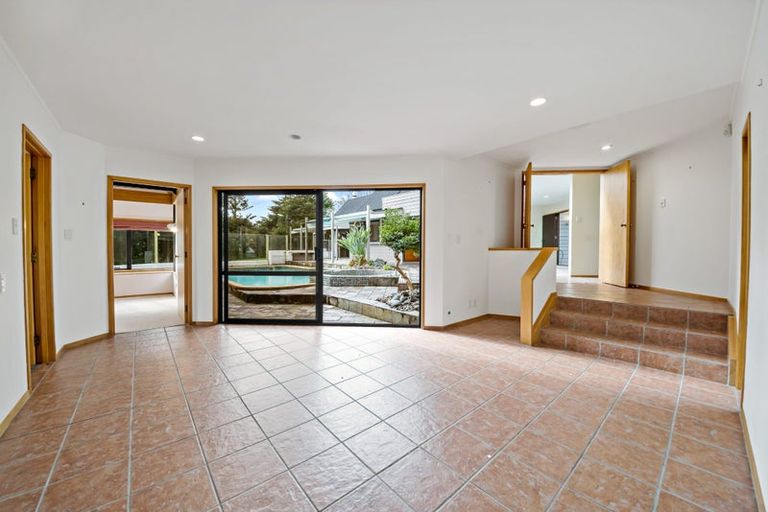 Photo of property in 568 Ormiston Road, Flat Bush, Manurewa, 2576