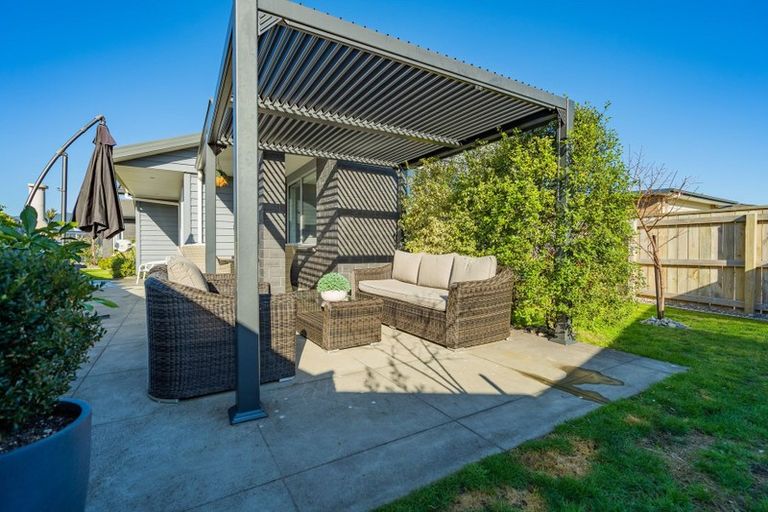 Photo of property in 9 Bridford Way, Paraparaumu, 5032