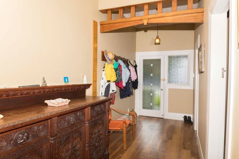 Photo of property in 46 Swinburn Street, Dannevirke, 4930