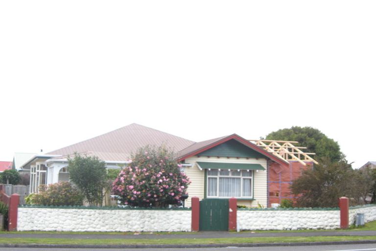Photo of property in 117 Carrington Street, Lower Vogeltown, New Plymouth, 4310