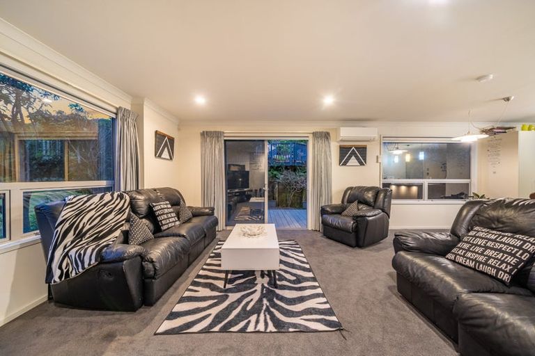 Photo of property in 82b Kirton Drive, Riverstone Terraces, Upper Hutt, 5018