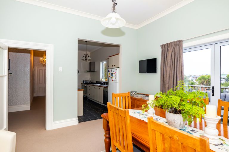 Photo of property in 290 Church Street, West End, Timaru, 7910