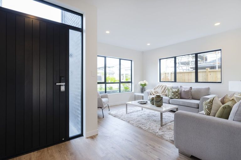 Photo of property in 70 Thomas Road, Flat Bush, Auckland, 2019