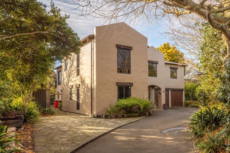 Photo of property in 445a Ruahine Street, Terrace End, Palmerston North, 4410