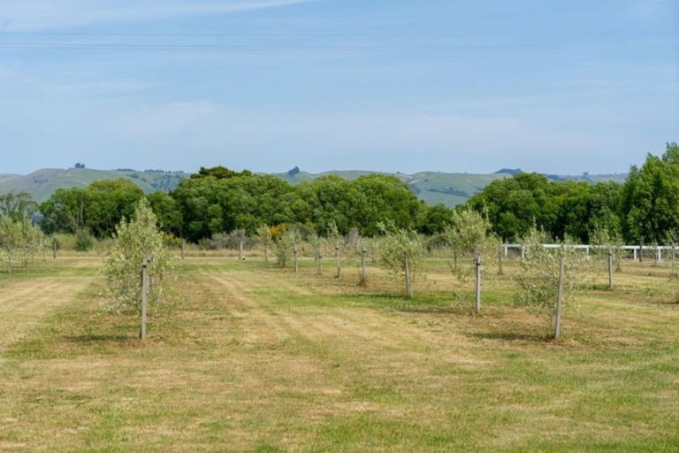 Photo of property in 262a Dakins Road, East Taratahi, Masterton, 5887