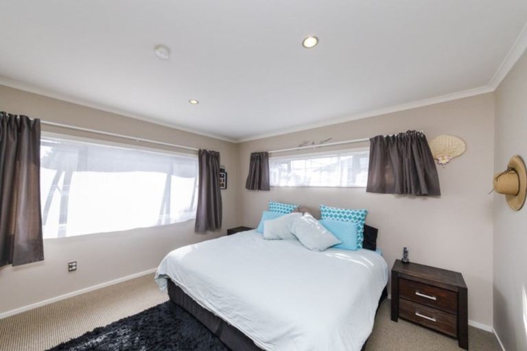 Photo of property in 74 Lincoln Street, Ashhurst, 4810