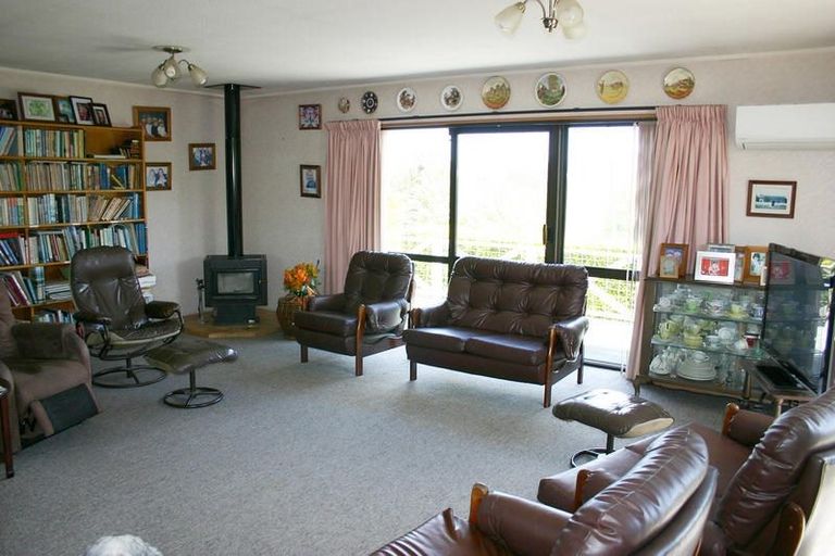 Photo of property in 250 Main Road, Waikouaiti, 9510