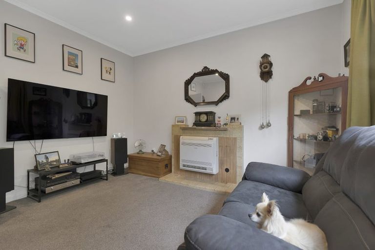 Photo of property in 37 Halswell Road, Hillmorton, Christchurch, 8025