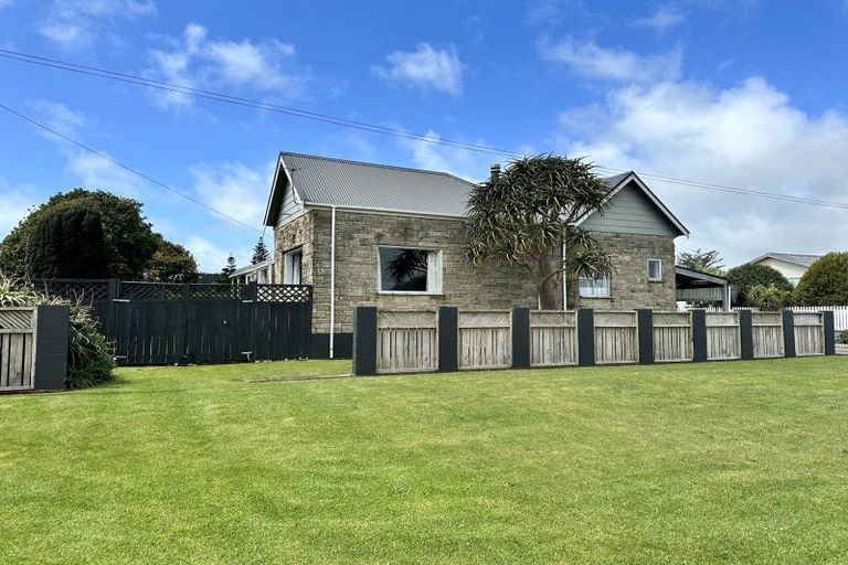 Photo of property in 58 Seymour Street, Waitara, 4320