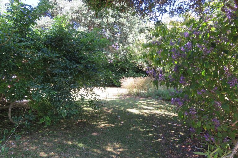 Photo of property in 6 Kupe Road, Coopers Beach, 0420