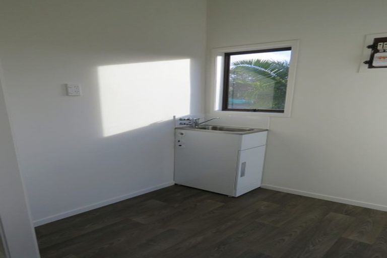 Photo of property in 21b Ambler Avenue, Glen Eden, Auckland, 0602