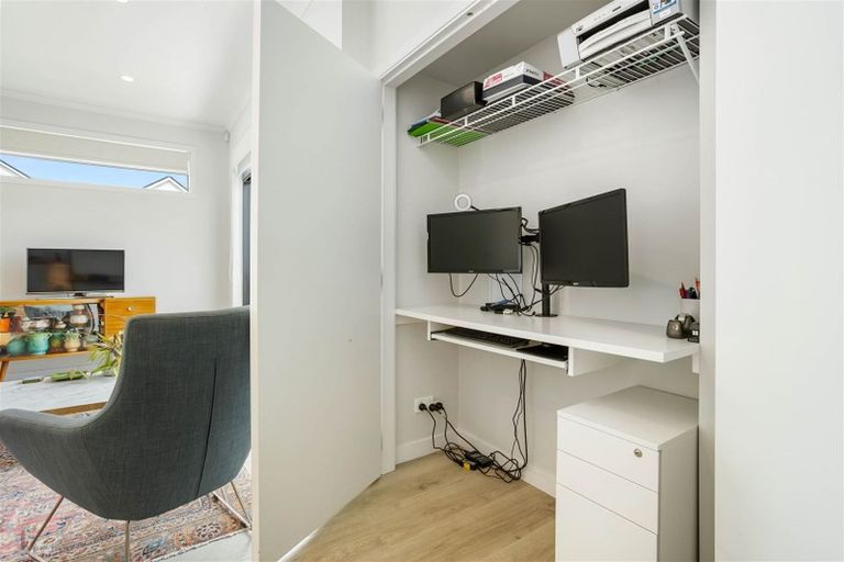 Photo of property in 19 Frank Gill Road, Hobsonville, Auckland, 0616