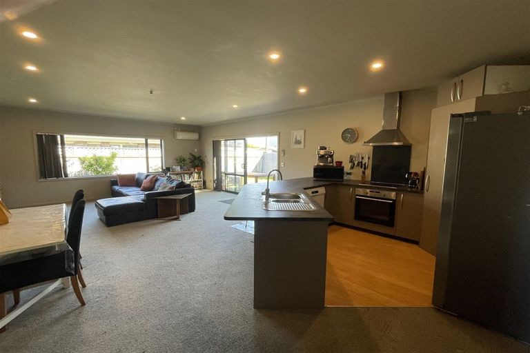 Photo of property in 5a Cornwall Road, Taradale, Napier, 4112