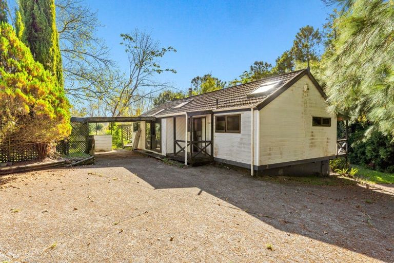 Photo of property in 200 Awa Road, Kumeu, 0891