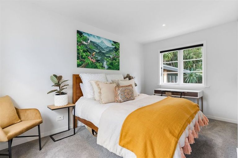 Photo of property in 33 Shetland Street, Glen Eden, Auckland, 0602