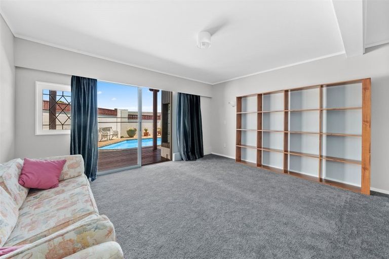 Photo of property in 10 Spinnaker Drive, Whitby, Porirua, 5024