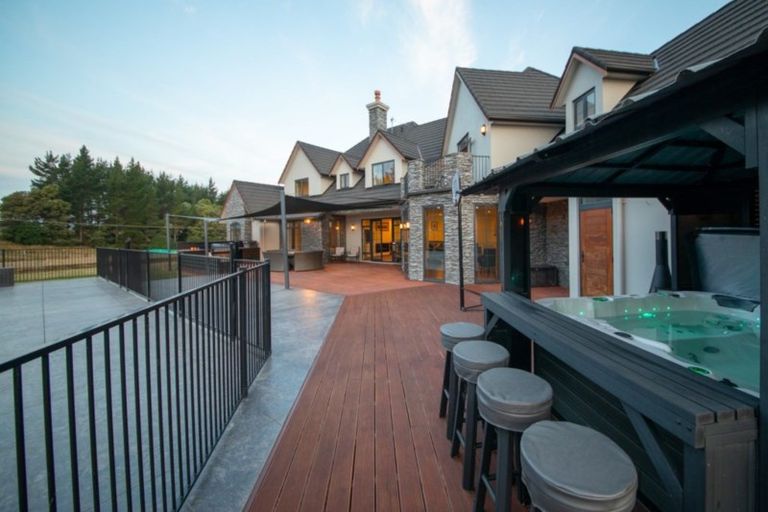 Photo of property in 51 Tutakarae Road, Kelvin Grove, Palmerston North, 4470