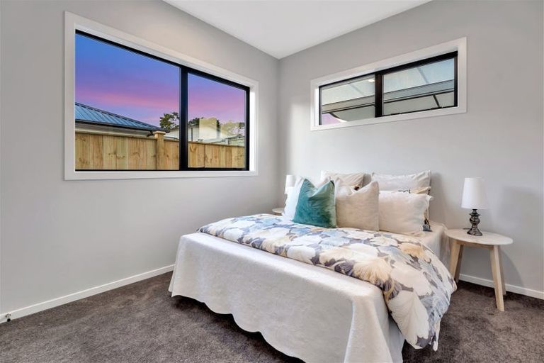 Photo of property in 18 Lewis Younie Road, Kumeu, 0810