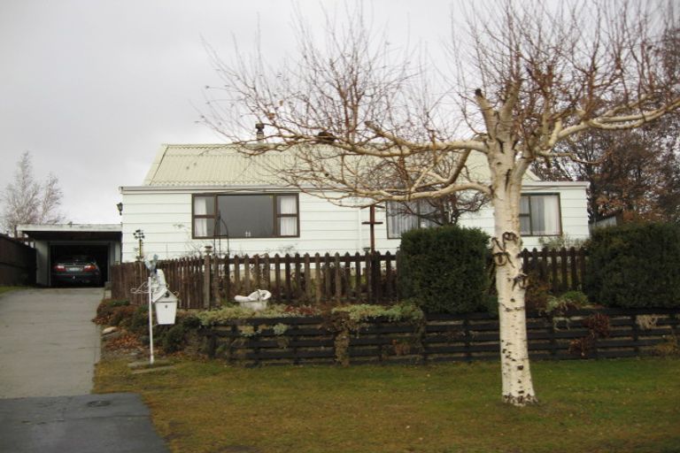 Photo of property in 9 Linrosa Place, Cromwell, 9310