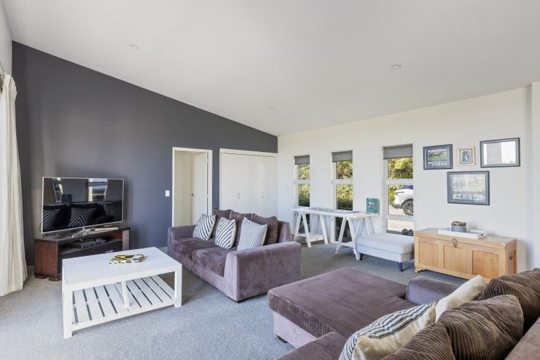 Photo of property in 576a Mangorei Road, Mangorei, New Plymouth, 4371