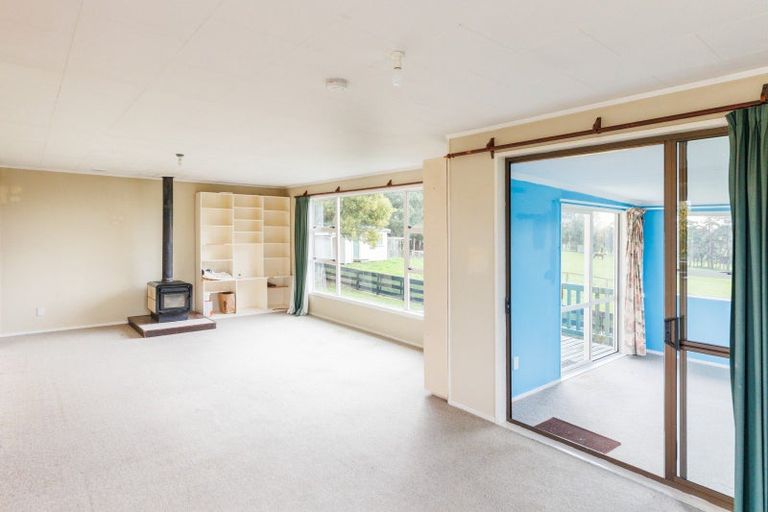 Photo of property in 161 Cemetery Road, Sanson, Palmerston North, 4479