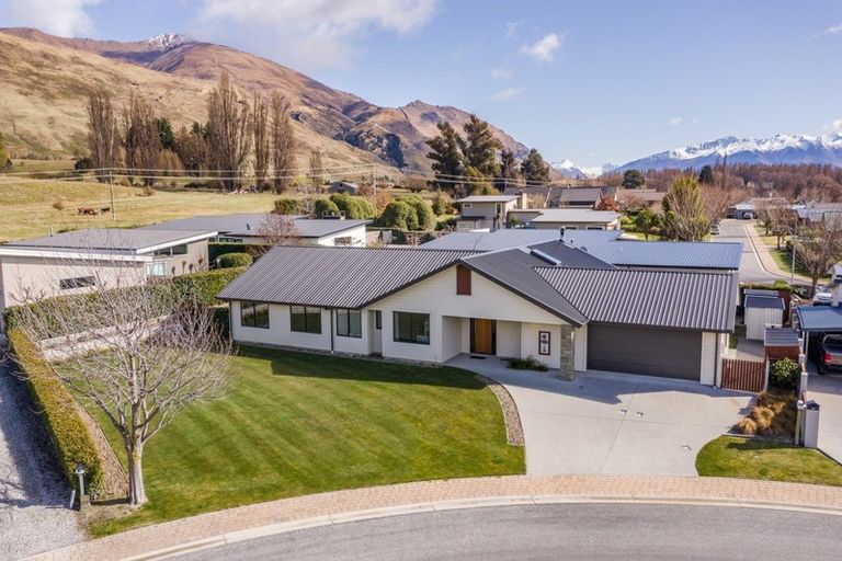 Photo of property in 42a-b Kelliher Drive, Wanaka, 9305