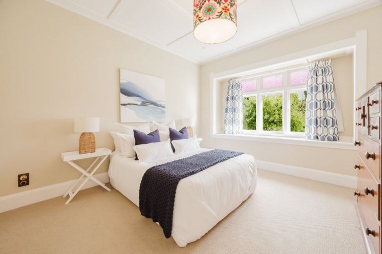 Photo of property in 14 Francis Drake Street, Waipukurau, 4200