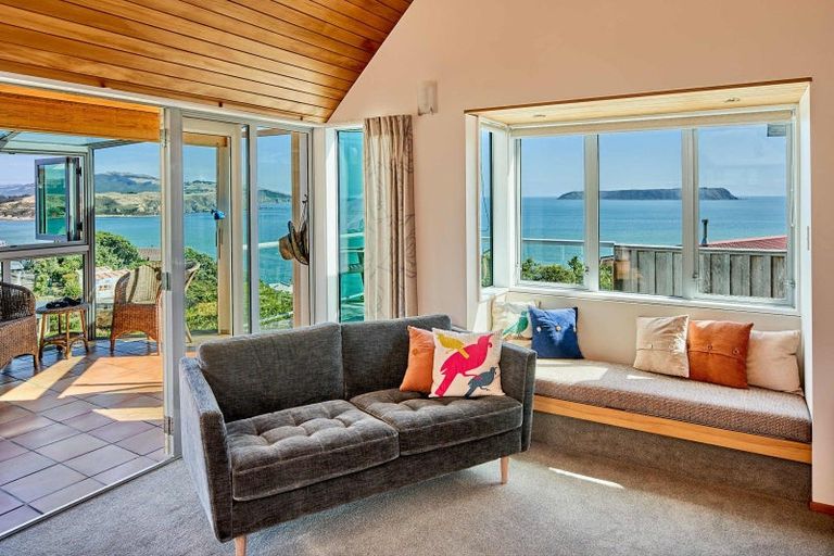 Photo of property in 1 Roys Road, Plimmerton, Porirua, 5026