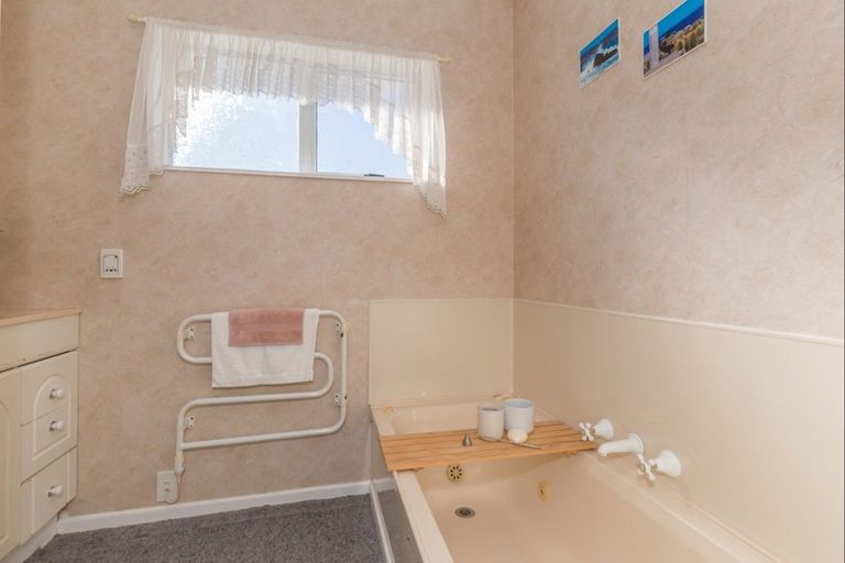 Photo of property in 31 Rimu Street, Levin, 5510