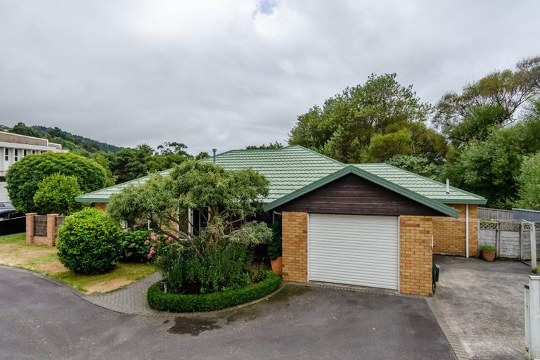 Photo of property in 116 Oxford Street, Tawa, Wellington, 5028