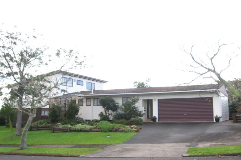 Photo of property in 2 Beaconview Rise, Farm Cove, Auckland, 2012