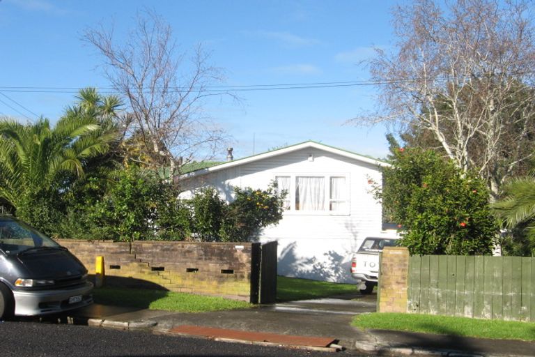 Photo of property in 19 Adams Road, Manurewa, Auckland, 2102