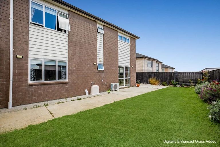 Photo of property in 22 Te Aramanu Crescent, Papakura, 2110