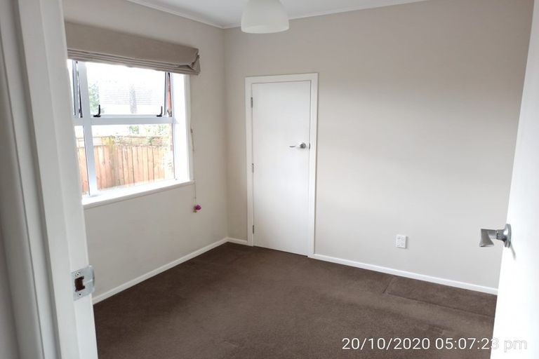 Photo of property in 1/67 Dale Crescent, Pakuranga, Auckland, 2010