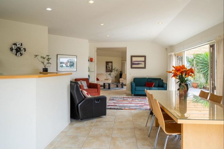 Photo of property in 17 Barrett Drive, Waikanae Beach, Waikanae, 5036