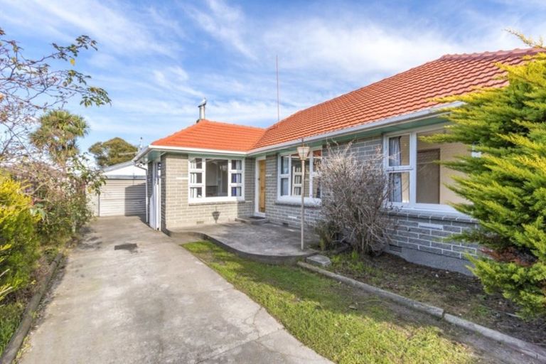 Photo of property in 23 Greenhurst Street, Sockburn, Christchurch, 8042