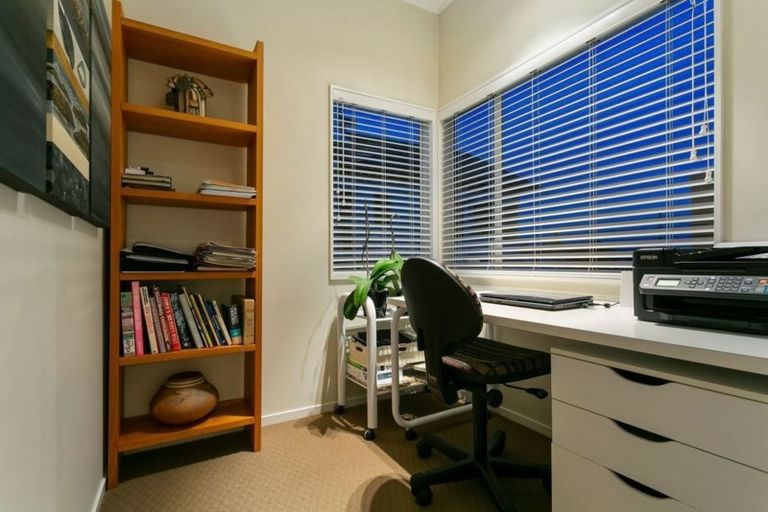 Photo of property in 1/21 Onepoto Road, Hauraki, Auckland, 0622