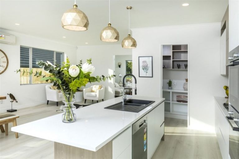 Photo of property in 39 Nobilo Road, Kumeu, 0810