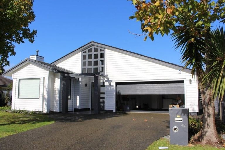 Photo of property in 42 Tarnica Road, Northpark, Auckland, 2013