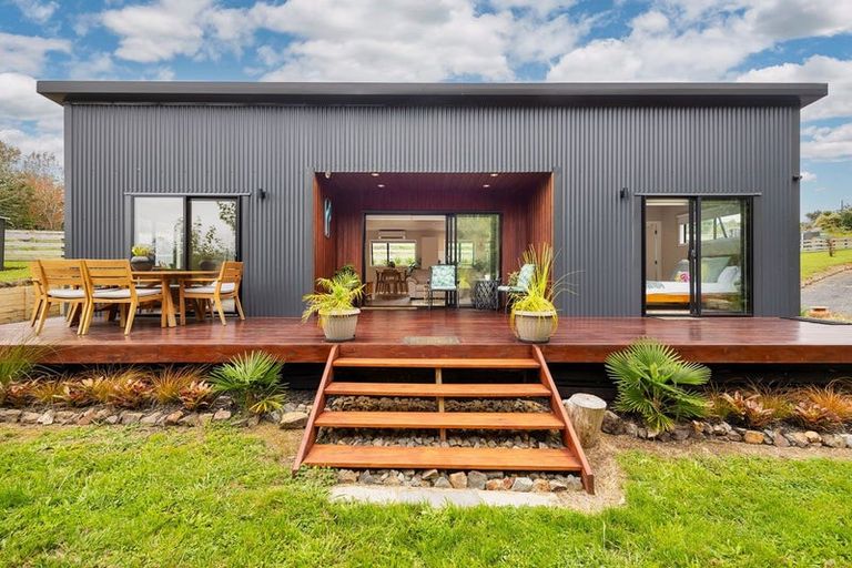 Photo of property in 6 Robins Way, Pokeno, 2471