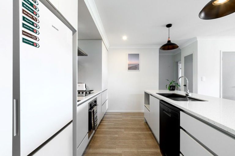 Photo of property in 34 Batty Street, Papamoa Beach, Papamoa, 3118