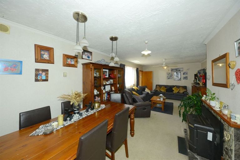 Photo of property in 145 Grimseys Road, Redwood, Christchurch, 8051