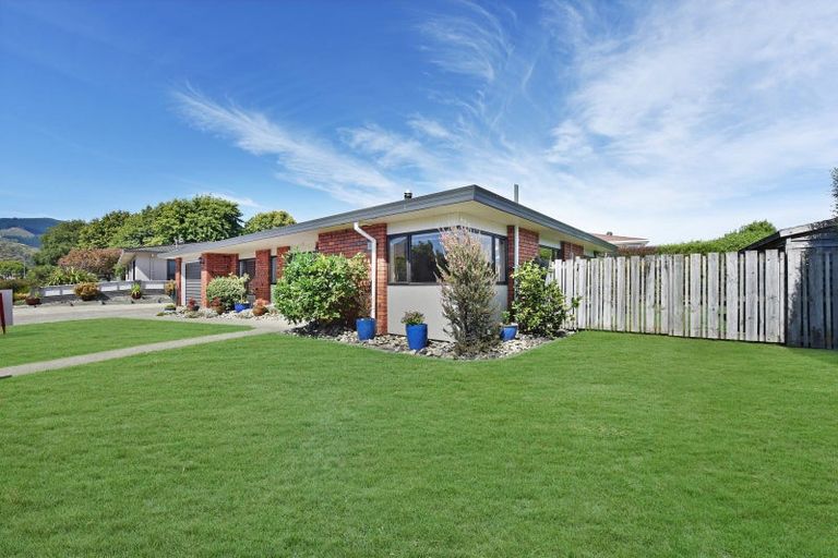 Photo of property in 31 Aldinga Avenue, Stoke, Nelson, 7011