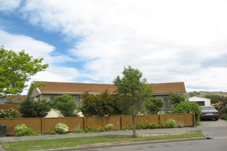Photo of property in 20 Cob Crescent, Woolston, Christchurch, 8062