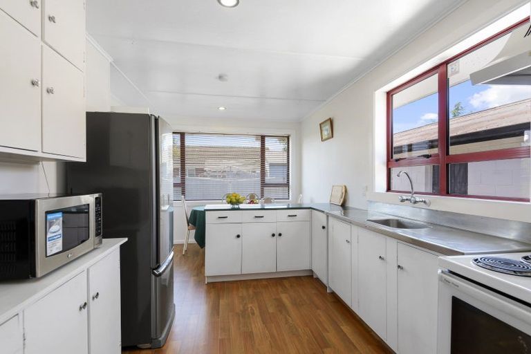 Photo of property in 34 Jollie Street, Linwood, Christchurch, 8062