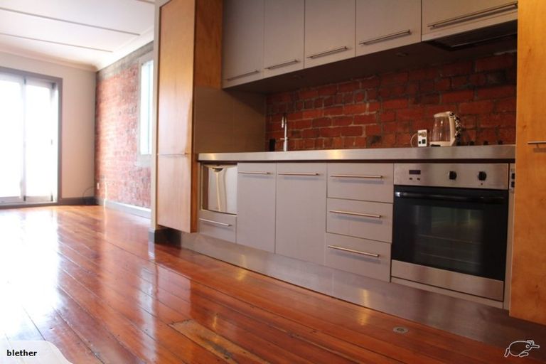 Photo of property in 98 Riddiford Street, Newtown, Wellington, 6021